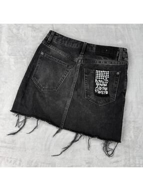 Ksubi Black Denim Mini Skirt Raw Hem Distressed Streetwear Size 26 Y2K Punk Edgy